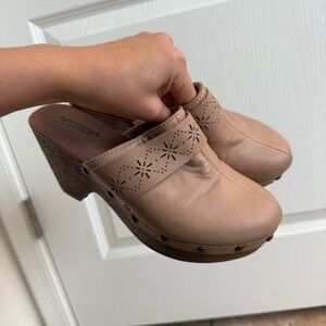 Dansko Beige Leather Women's Mules